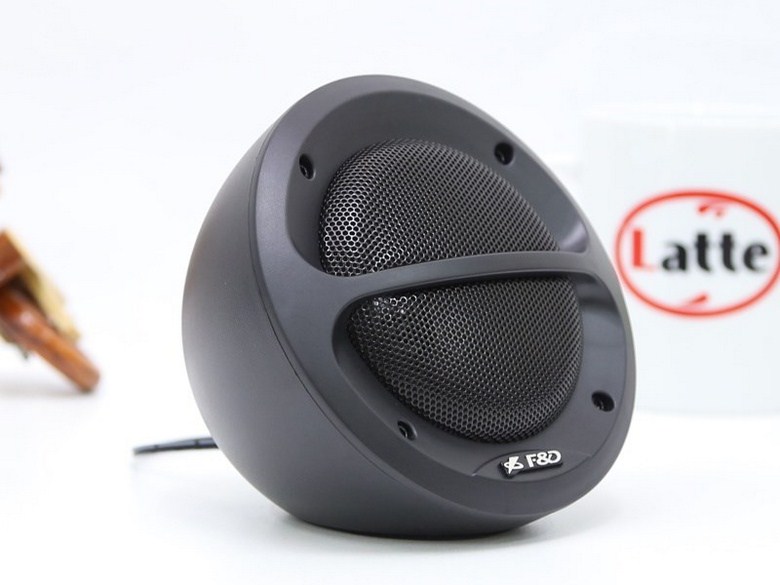 mặt nghiêng trái loa vệ tinh Loa Fenda A111x 2.1